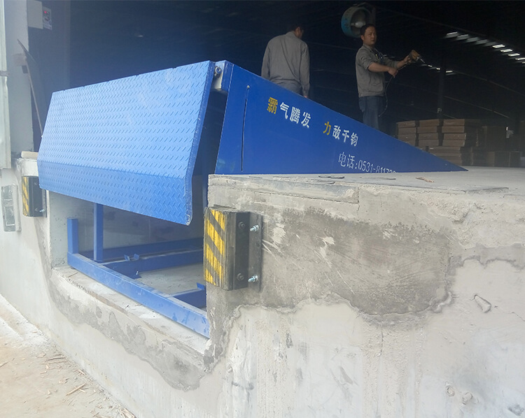 Fixed Hydraulic Dock Leveler